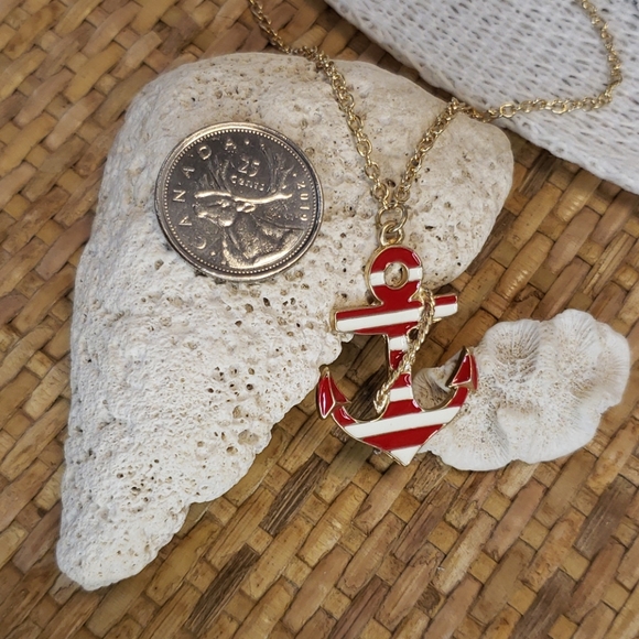 2/$15 NWT fashion coloured anchor ⚓ necklace - Picture 6 of 6